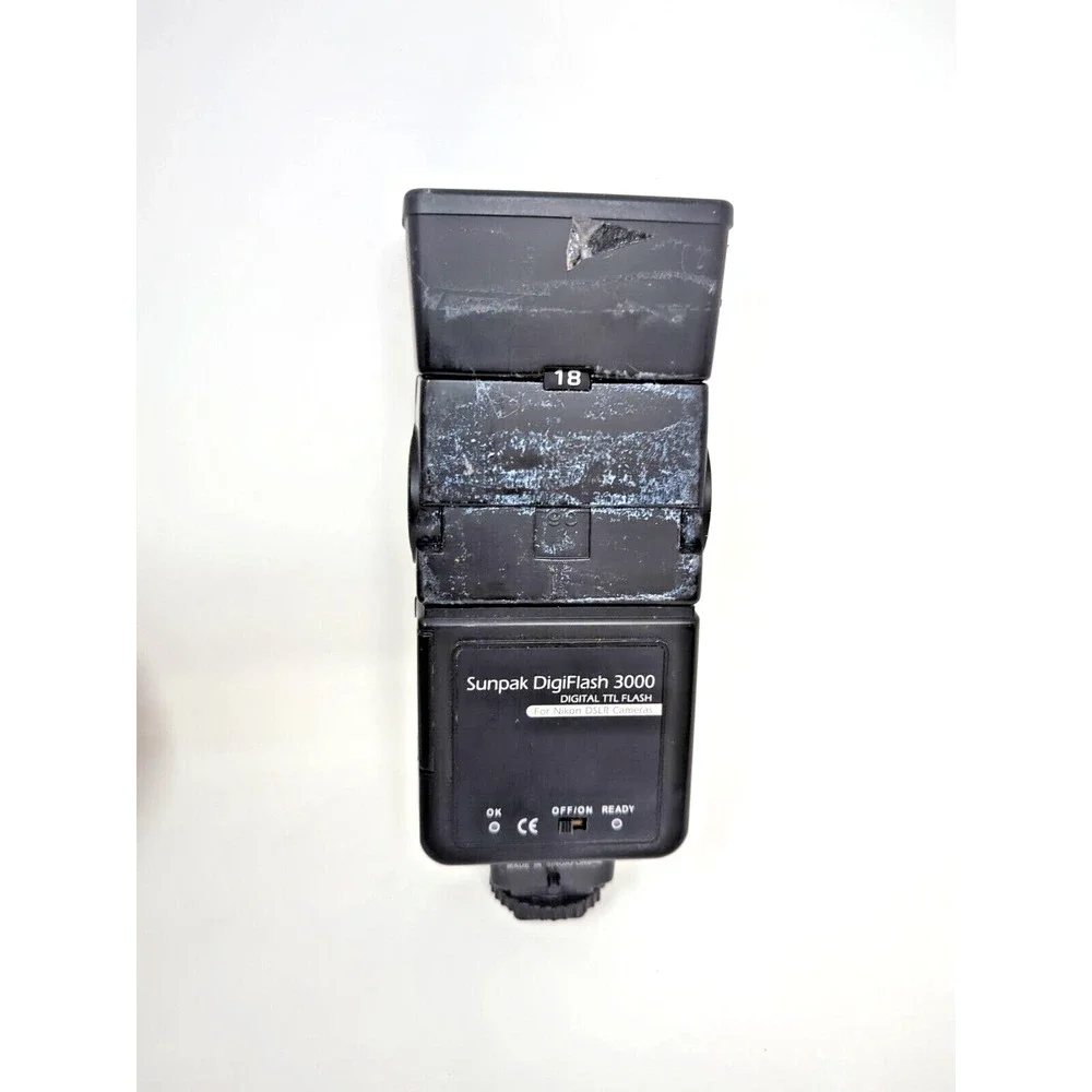 SUNPAK DIGIFLASH 3000 DIGITAL TTL FLASH FOR CANON DSLR CAMERAS